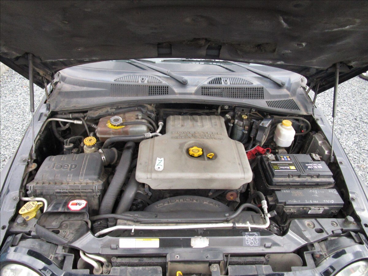 Jeep Cherokee Kombi 2,5 l 105 kw