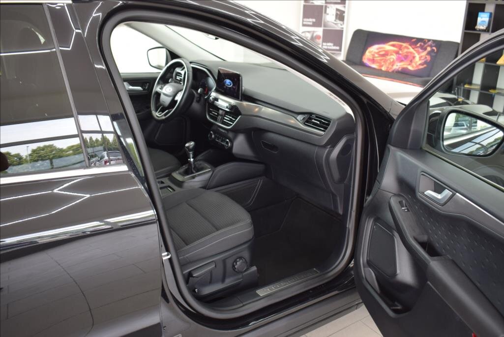 Ford Kuga SUV 1,5 l 110 kw