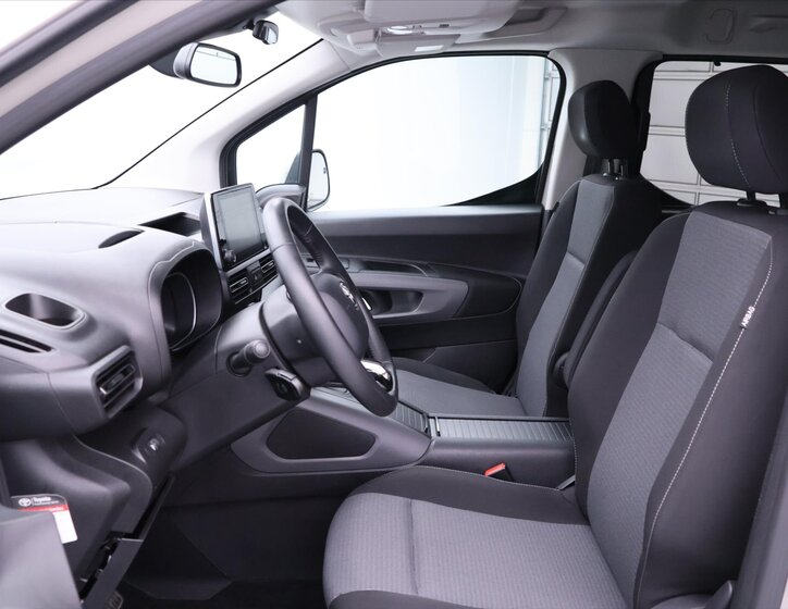 Toyota ProAce City Verso MPV 1,2 l 81 kw