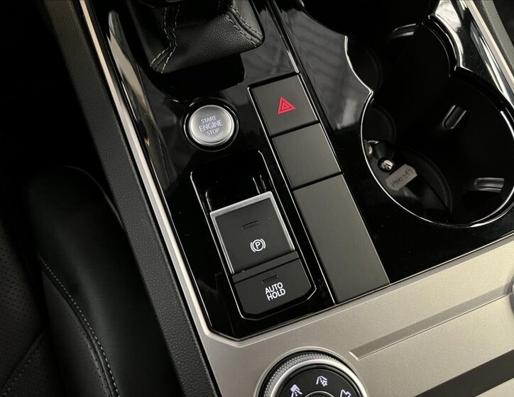 Volkswagen Touareg SUV 4,0 l 310 kw