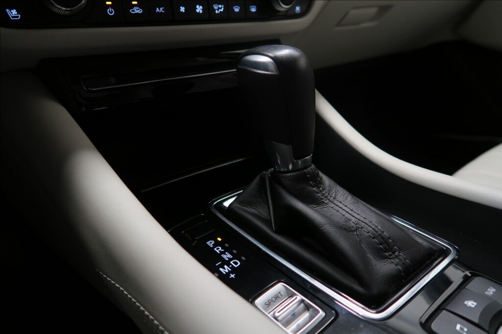 Mazda 6 Sedan / Limuzína 2,5 l 143 kw