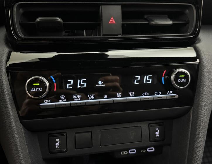 Toyota Yaris Cross 27