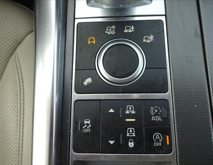 Land Rover Range Rover Sport SUV / Terénní 3,0 l 190 kw