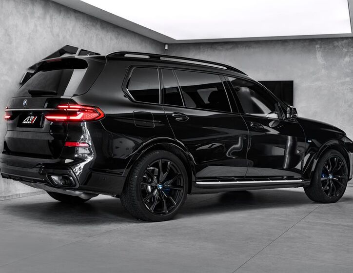 BMW X7 5