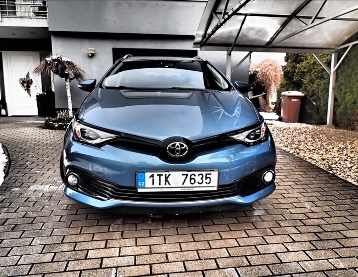 Toyota Auris Kombi 1,6 l 97 kw