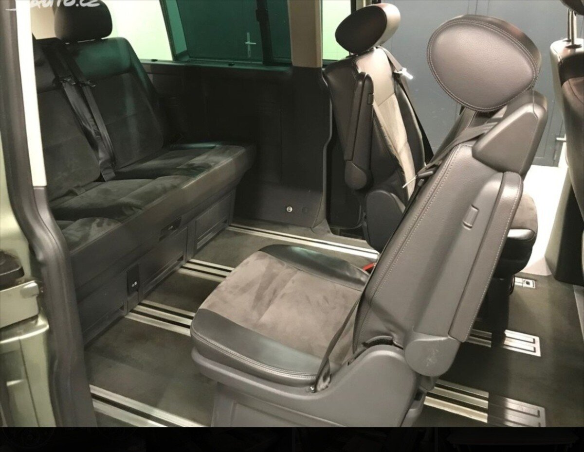 Volkswagen Multivan VAN / Minibus 0,0 132 kw