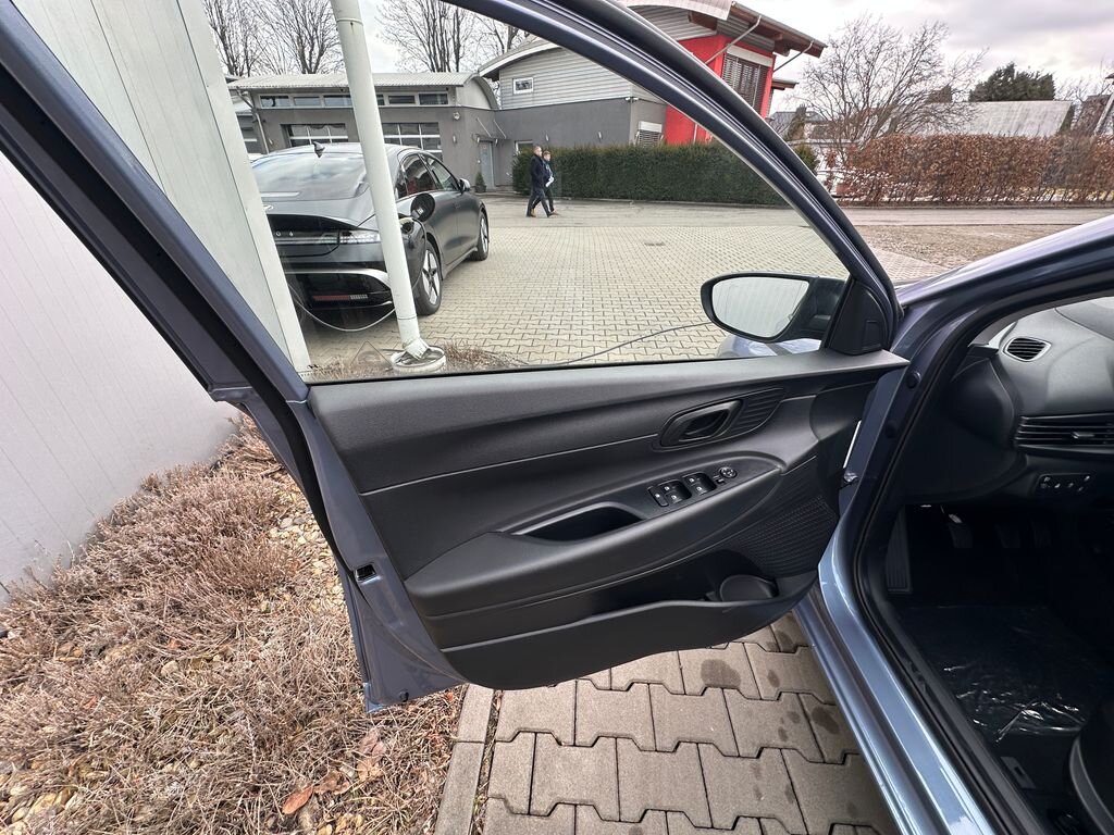 Hyundai i20 Hatchback 1,2 l 58 kw