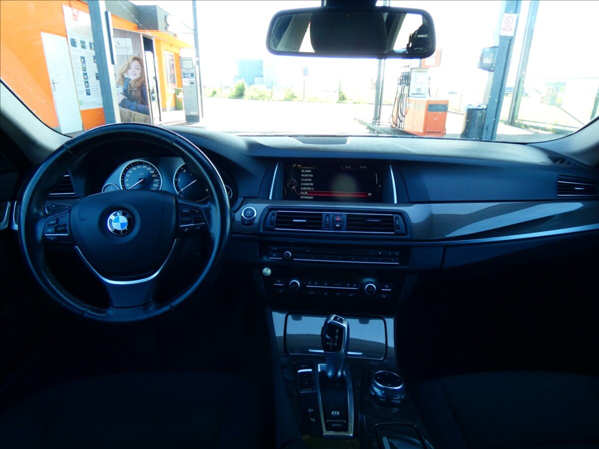 BMW Řada 5 Kombi 2,0 l 135 kw