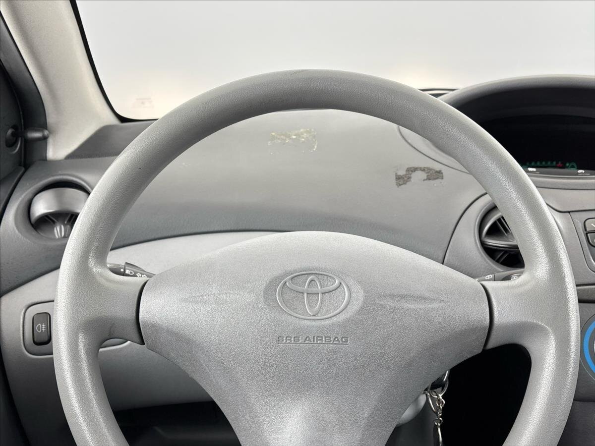 Toyota Yaris Hatchback 998,0 50 kw