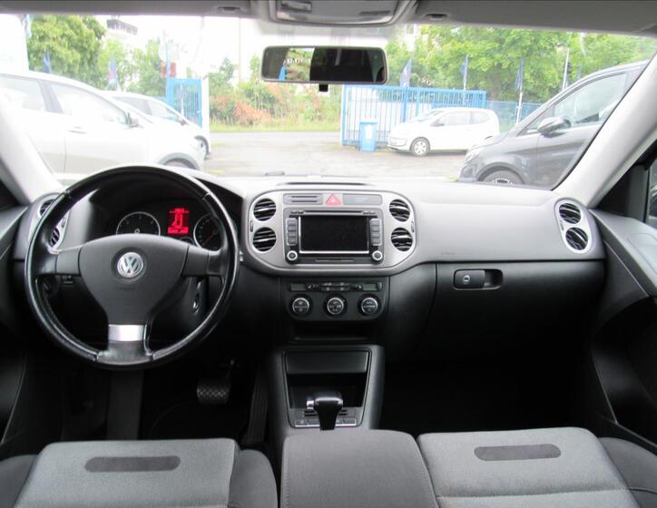 Volkswagen Tiguan 11