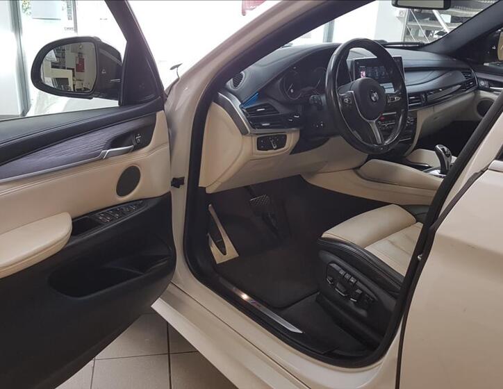 BMW X6 10