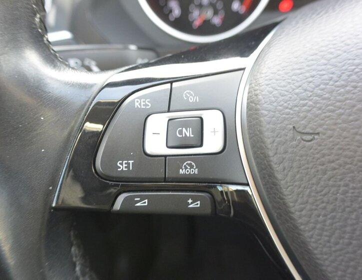 Volkswagen Tiguan SUV / Terénní 2,0 l 110 kw