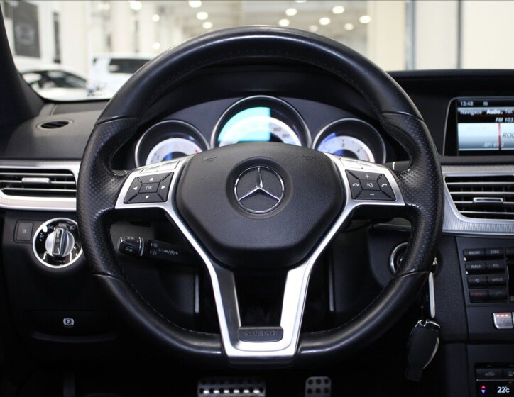 Mercedes-Benz Třídy E 9