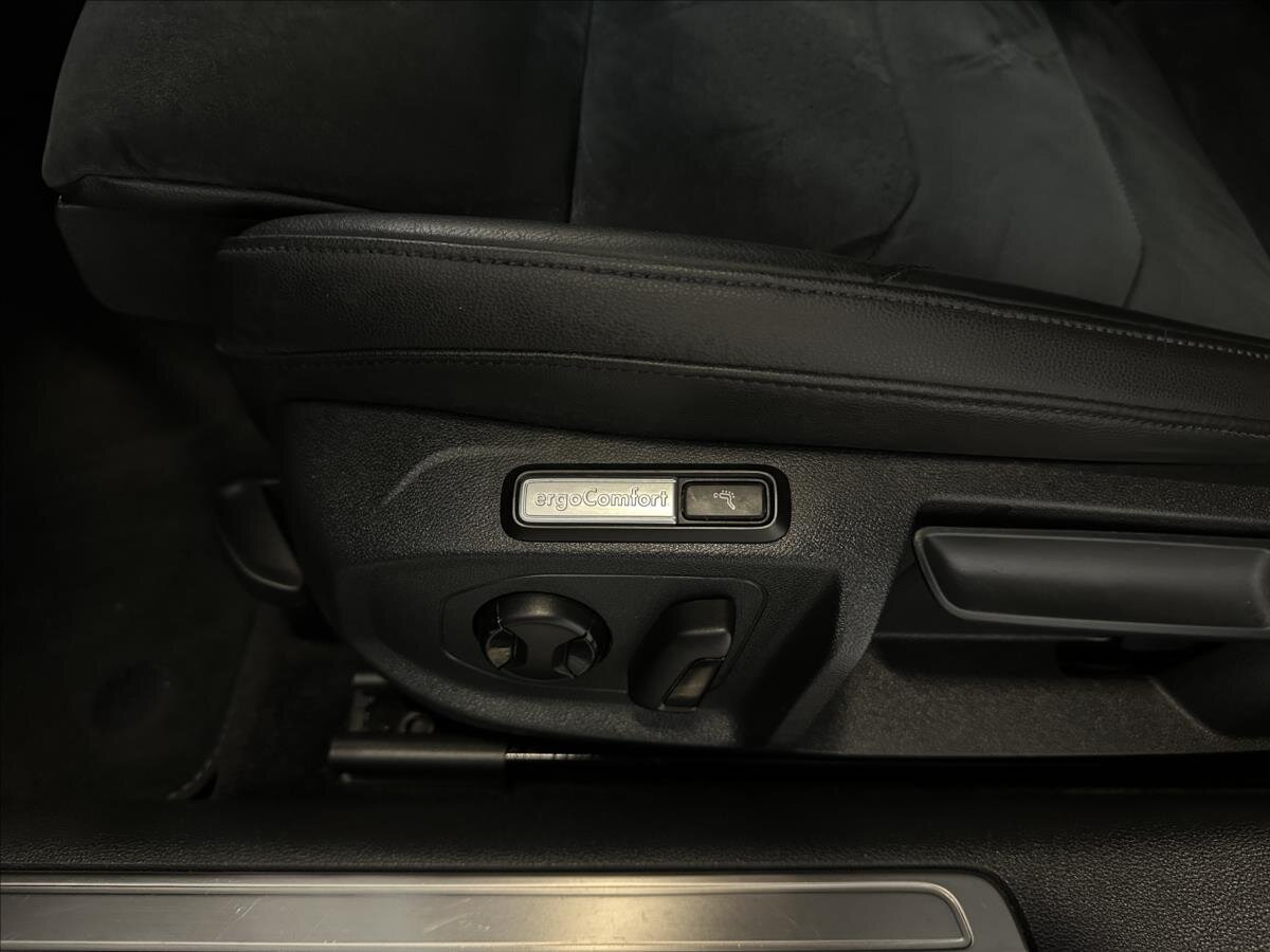 Volkswagen Arteon Liftback 2,0 l 176 kw