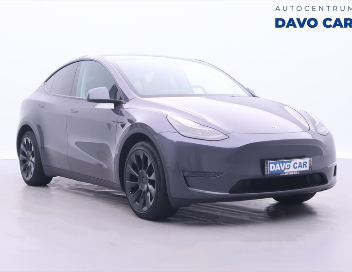 Tesla Model Y SUV / Terénní 0,0 378 kw