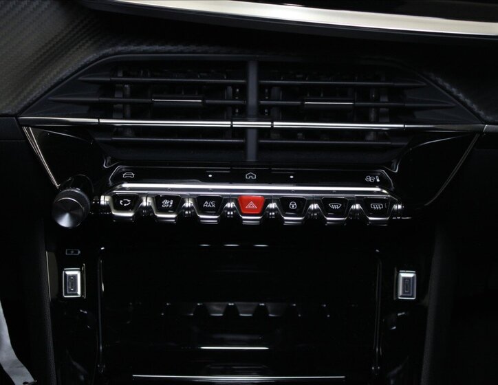 Peugeot 2008 SUV / Terénní 1,2 l 96 kw