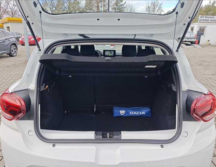 Dacia Sandero Hatchback 999,0 67 kw