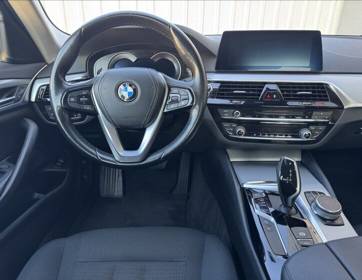 BMW Řada 5 26