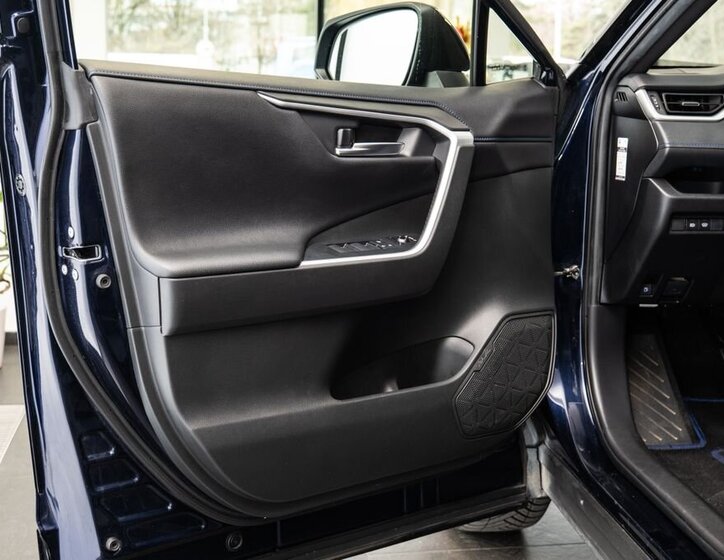 Toyota RAV4 SUV 2,5 l 131 kw