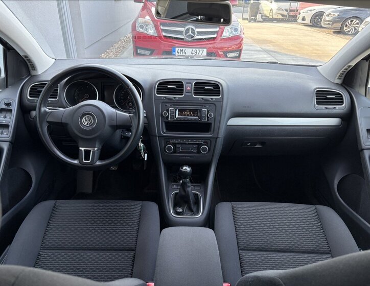 Volkswagen Golf Hatchback 1,2 l 77 kw