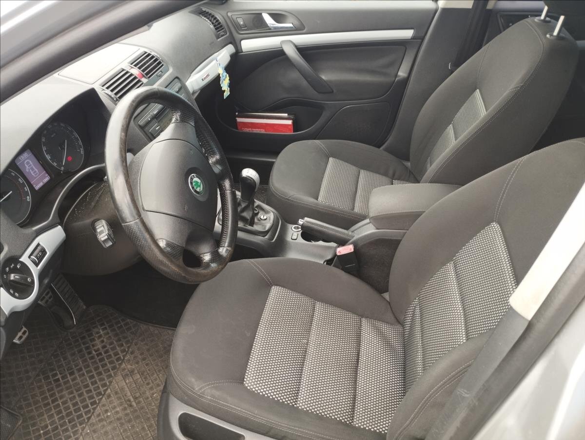 Škoda Octavia Kombi 2,0 l 103 kw