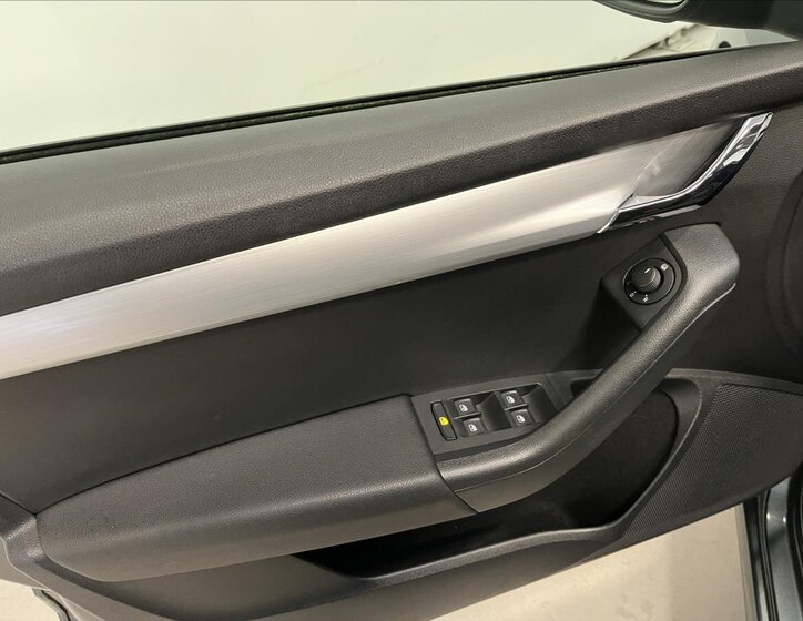 Škoda Octavia Liftback 999,0 85 kw