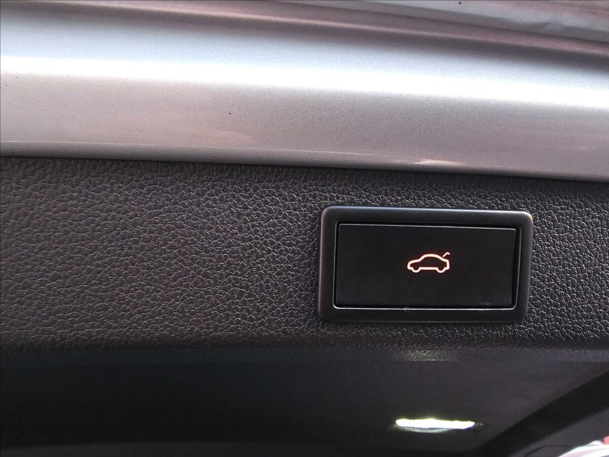 Škoda Superb Kombi 2,0 l 110 kw