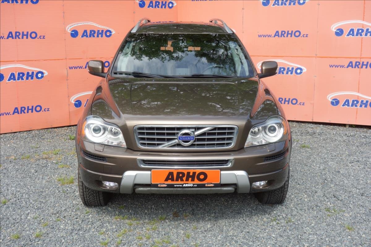 Volvo XC90 SUV 2,4 l 147 kw