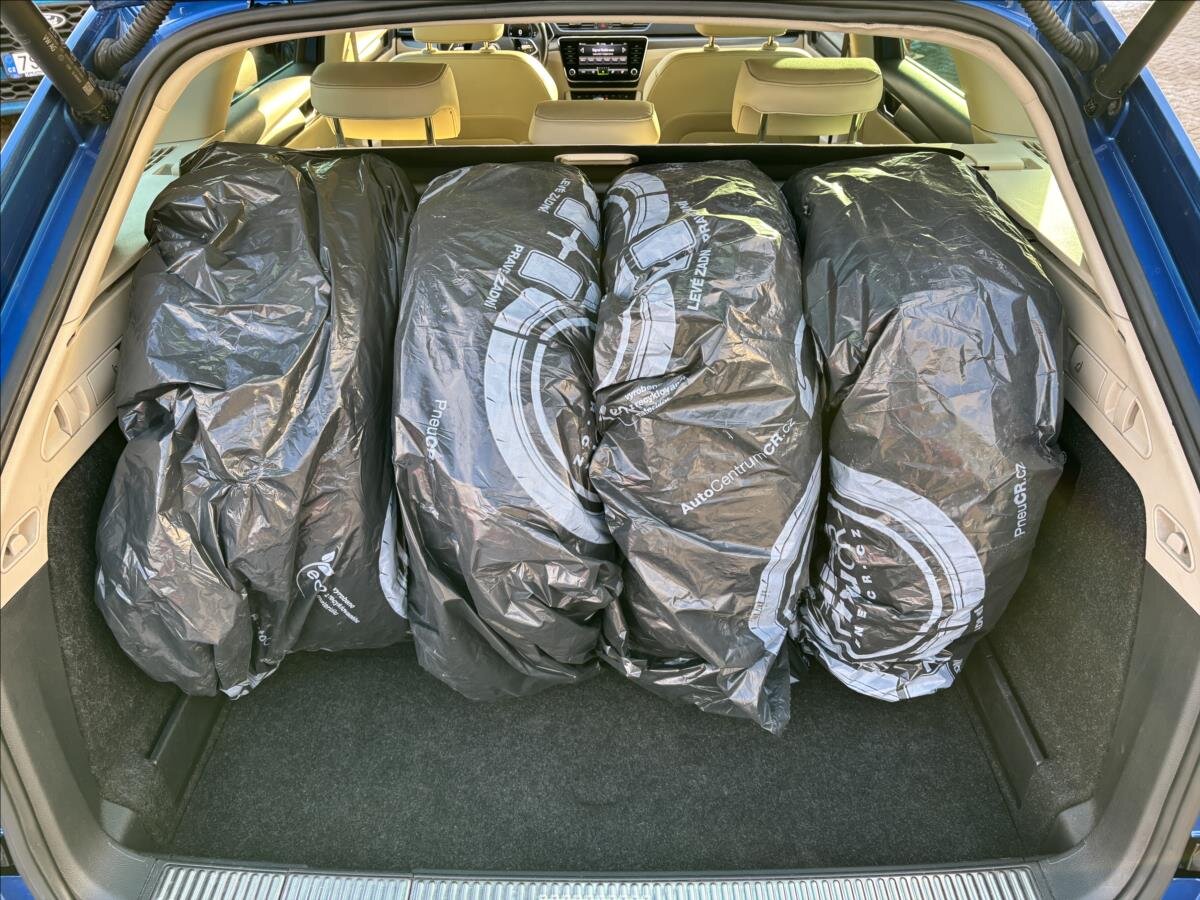 Škoda Superb Kombi 2,0 l 110 kw