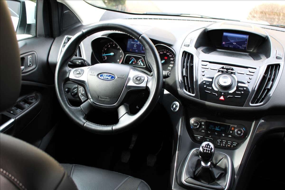 Ford Kuga SUV 1,5 l 110 kw