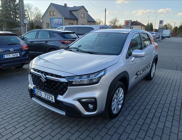 Suzuki S-Cross SUV / Terénní 1,4 l 81 kw