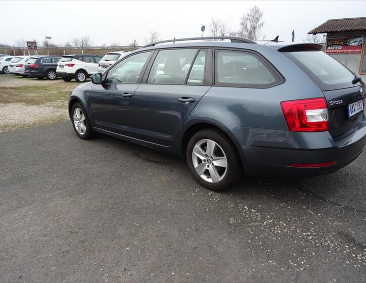 Škoda Octavia 10