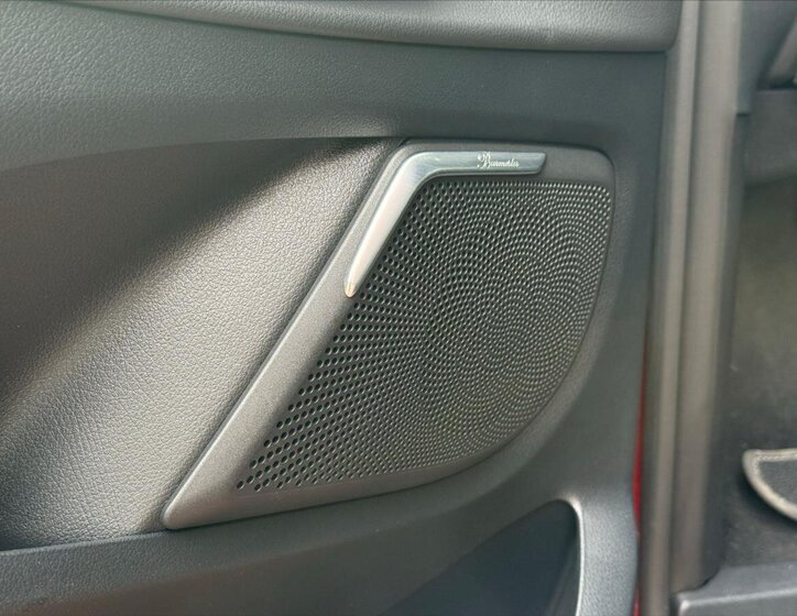 Mercedes-Benz Třídy V MPV 2,0 l 174 kw