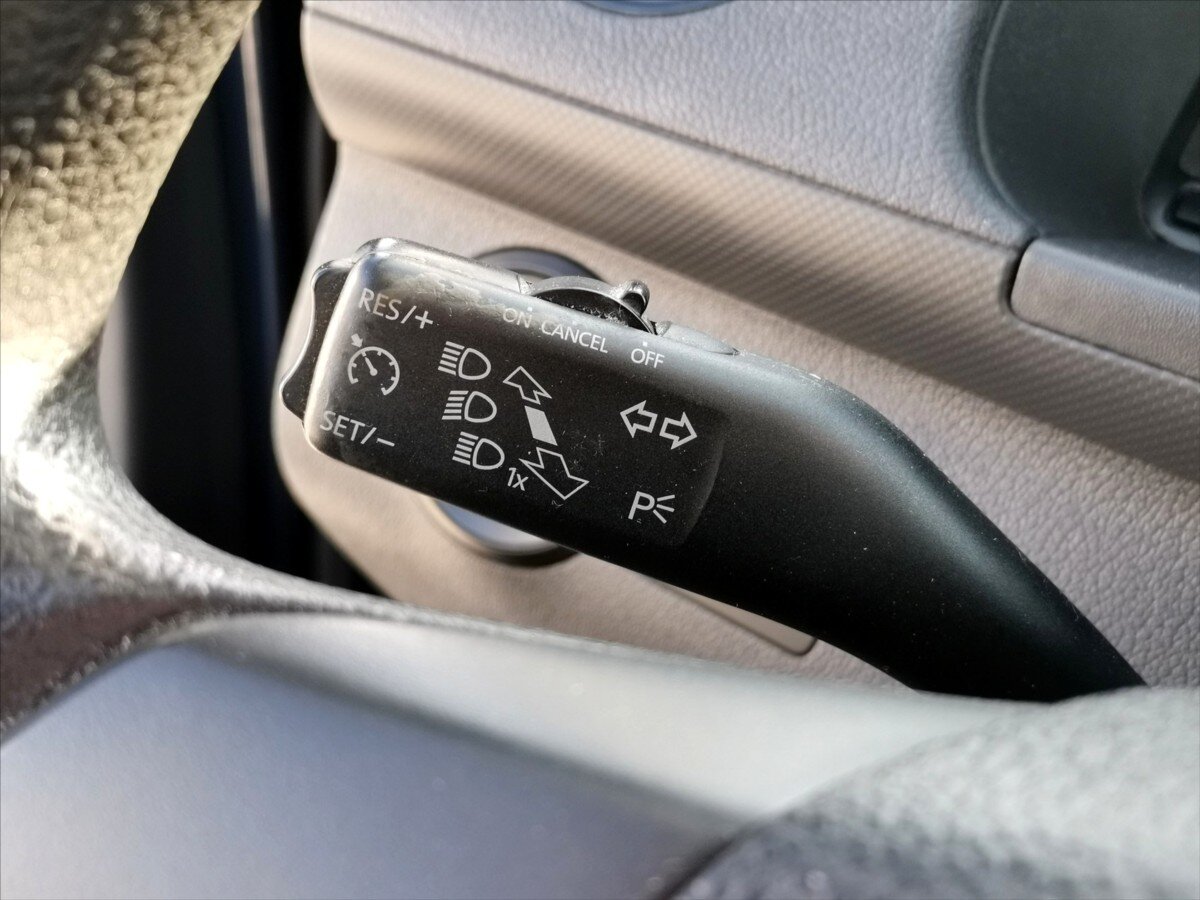 Volkswagen Caddy Pick-up 1,6 l 75 kw