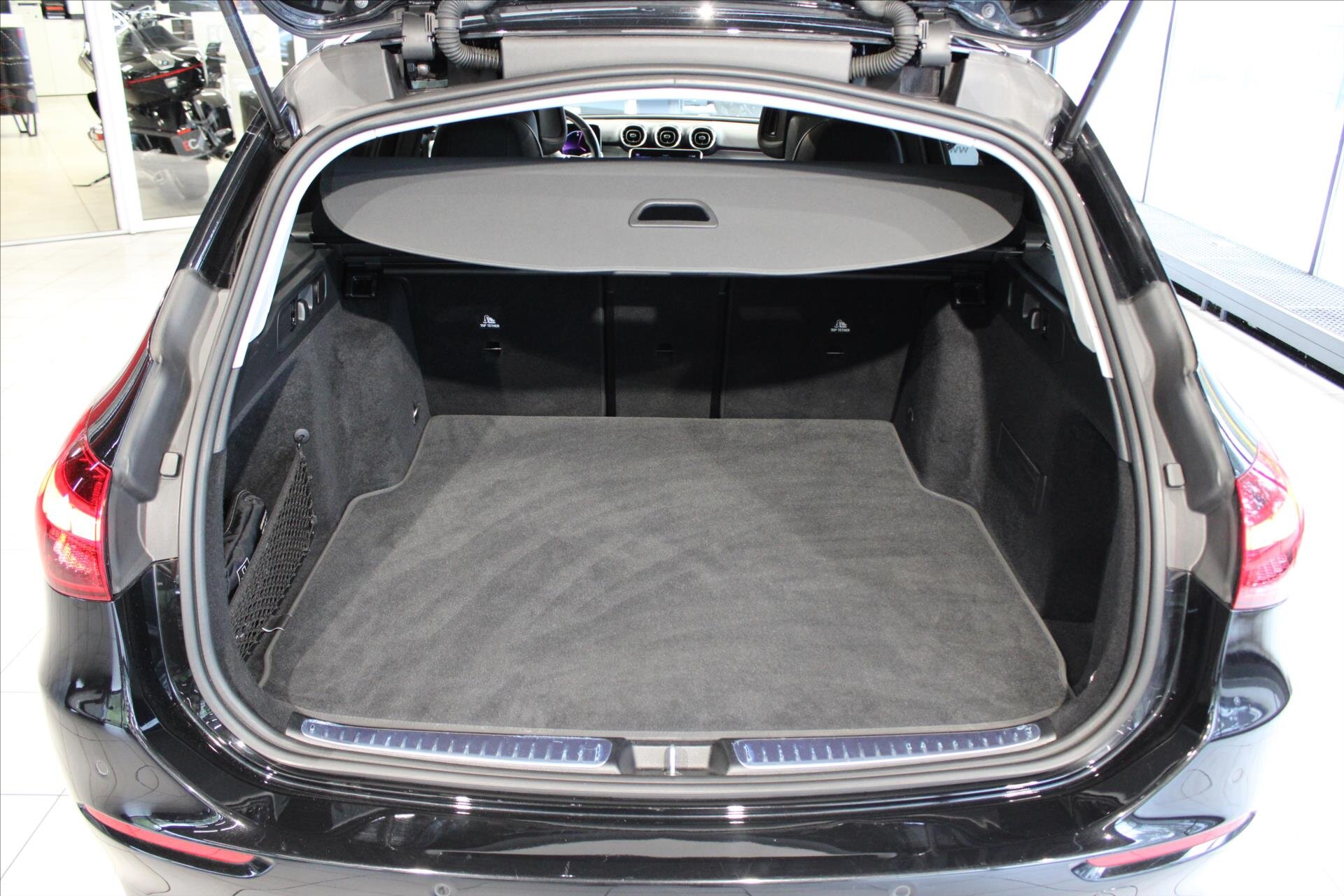 Mercedes-Benz Třídy C Kombi 2,0 l 147 kw