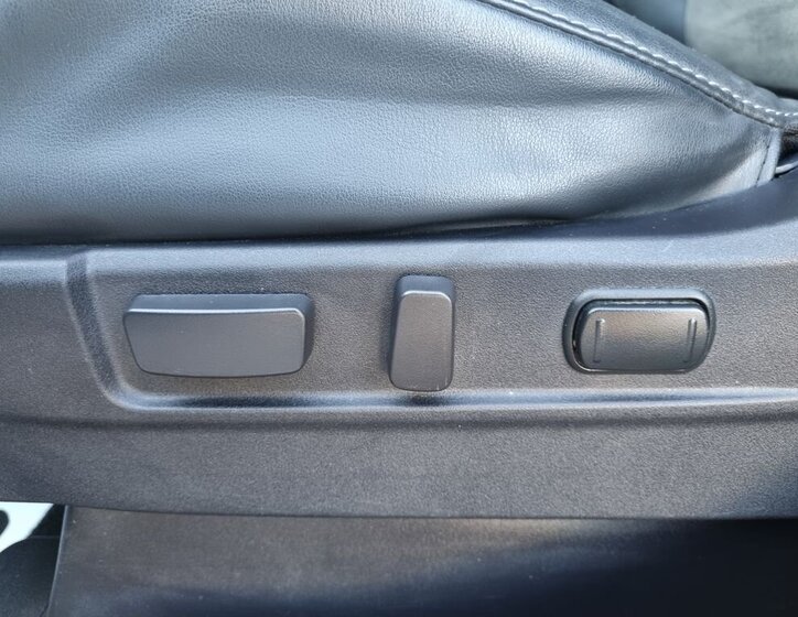 Mitsubishi Outlander SUV / Terénní 2,4 l 165 kw