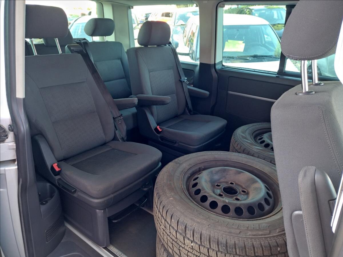 Volkswagen Multivan Kombi 2,5 l 96 kw