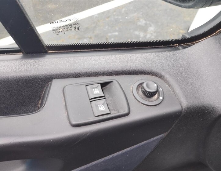 Opel Vivaro Skříň 1,6 l 89 kw