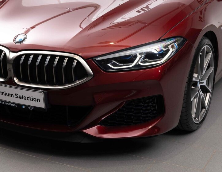 BMW Řada 8 7