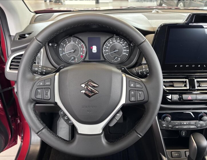 Suzuki S-Cross SUV / Terénní 1,4 l 81 kw