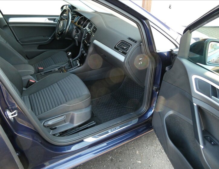 Volkswagen Golf Kombi 1,6 l 81 kw