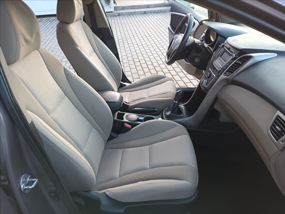 Hyundai i30 Hatchback 1,6 l 88 kw