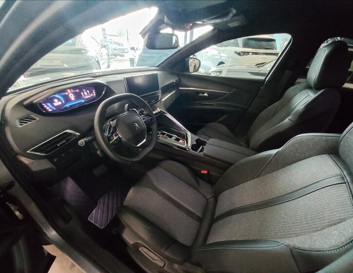 Peugeot 5008 10