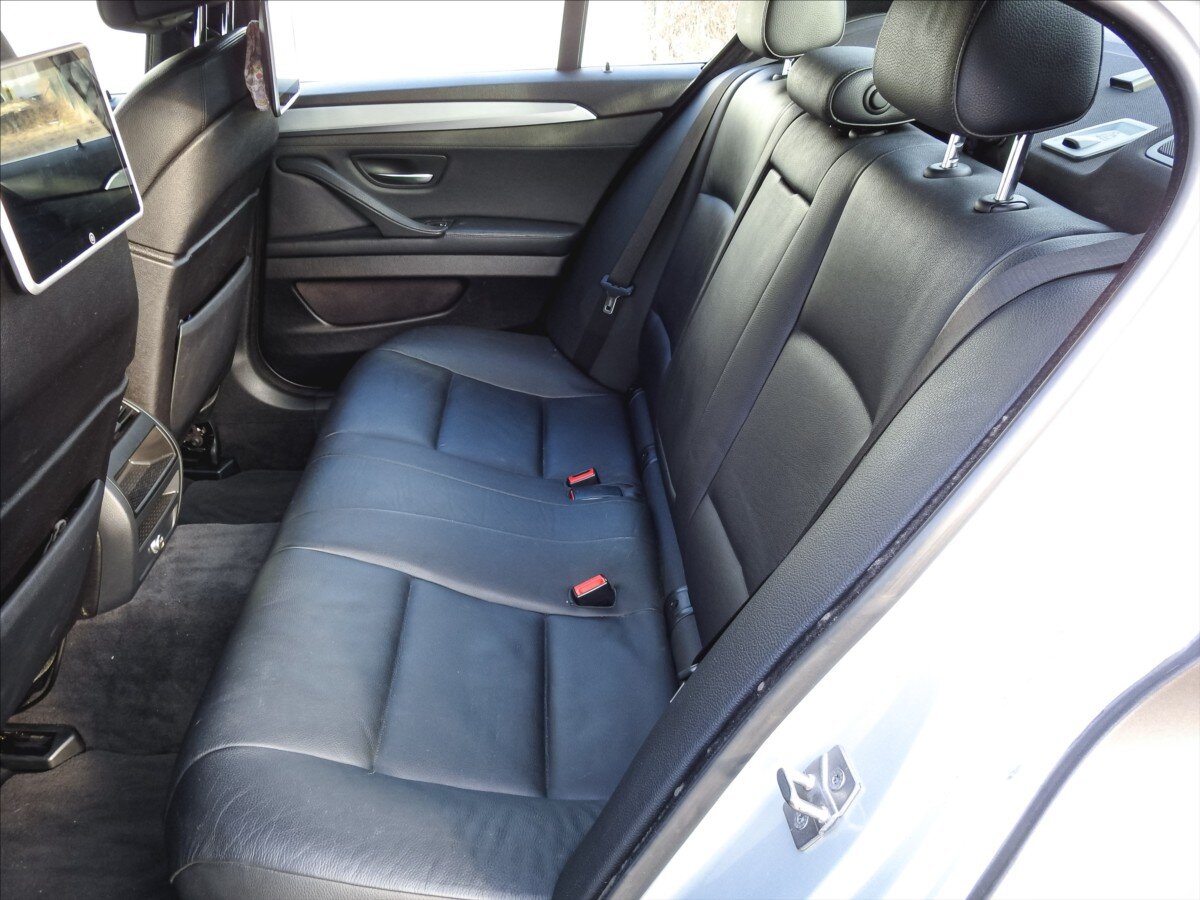 BMW Řada 5 Sedan 3,0 l 180 kw