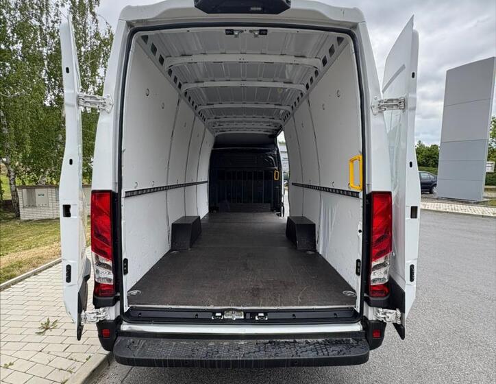 Iveco Daily 9