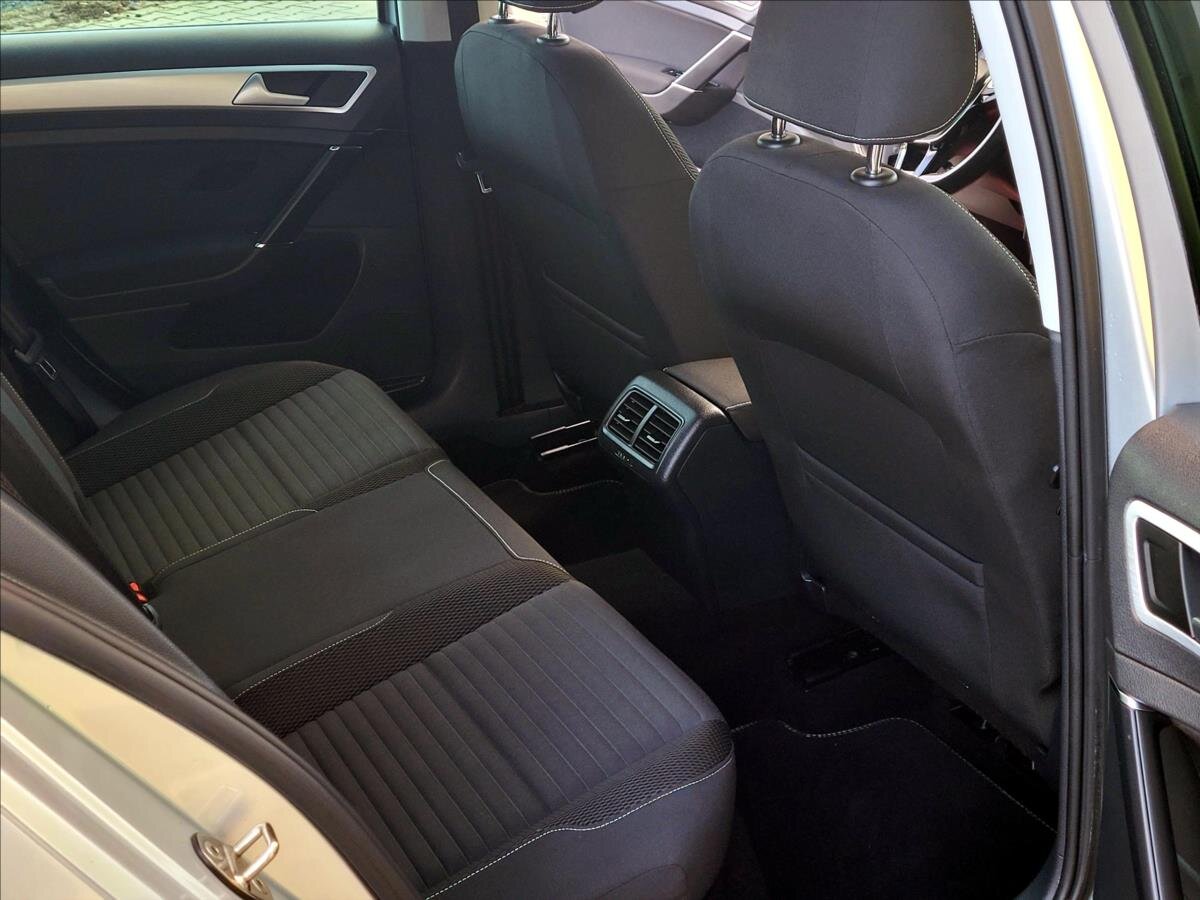 Volkswagen Golf Kombi 1,4 l 90 kw