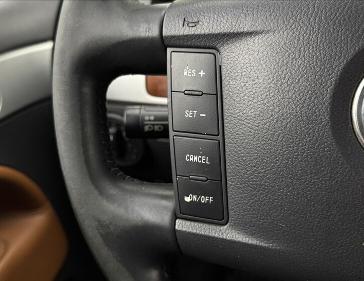 Volkswagen Touareg SUV / Terénní 3,0 l 165 kw