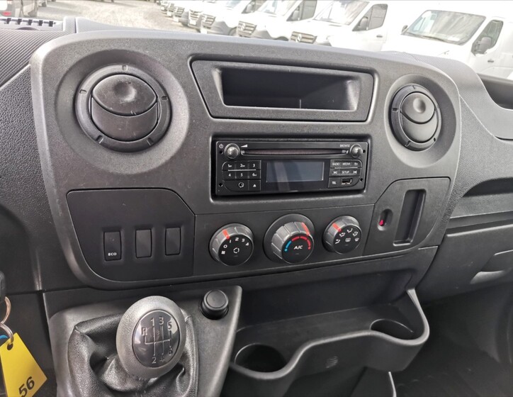 Renault Master 9