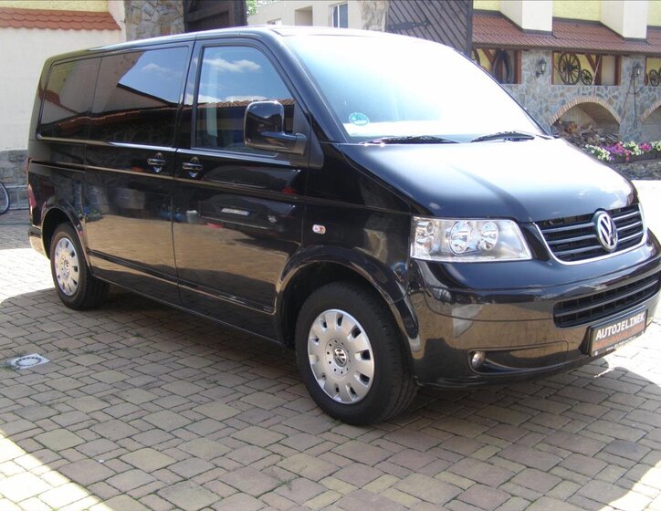 Volkswagen Caravelle Ostatní 2,5 l 128 kw