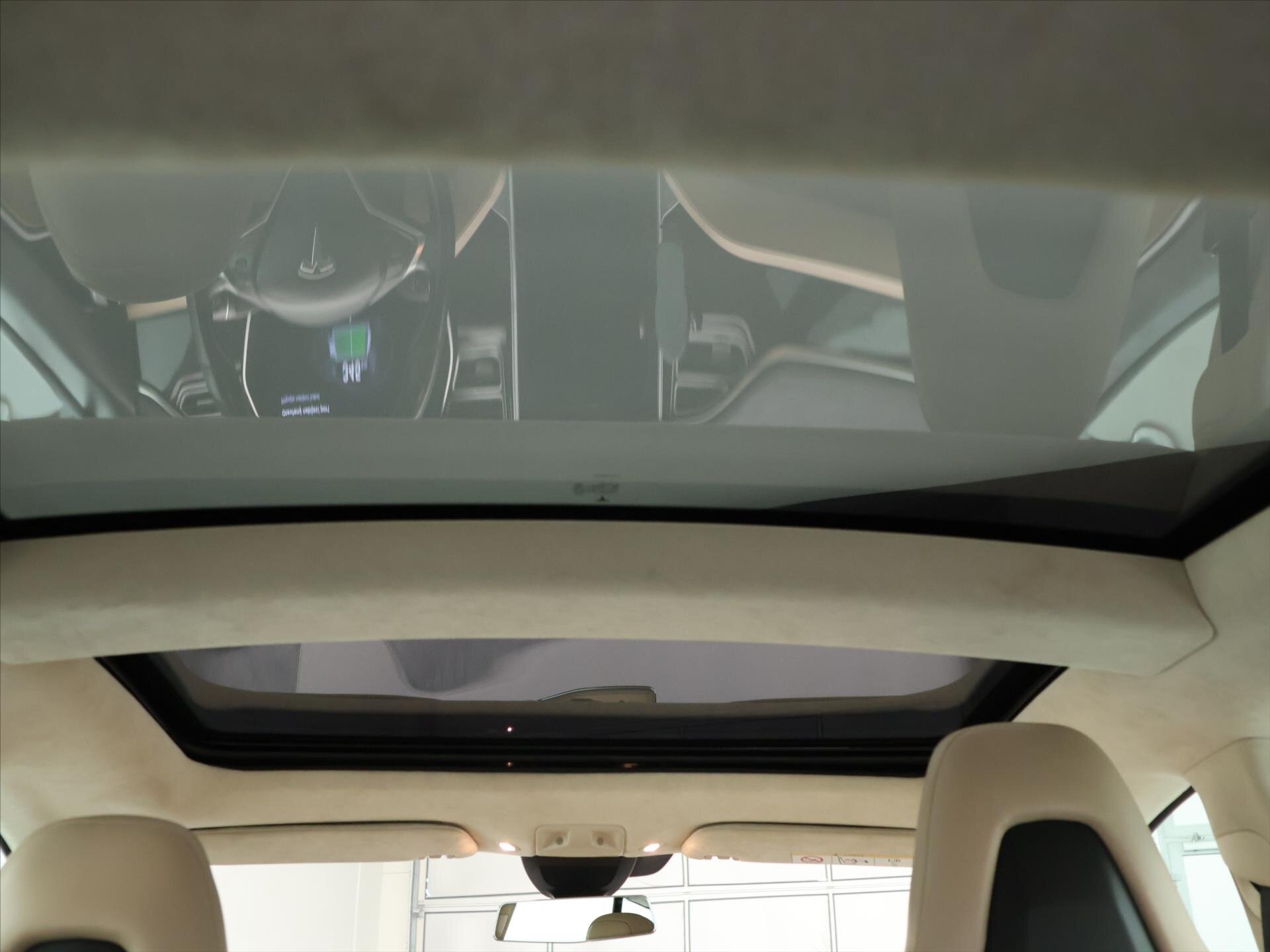 Tesla Model S Sedan / Limuzína 0,0 193 kw